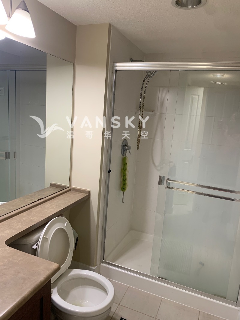 260727160127_bath room.JPG